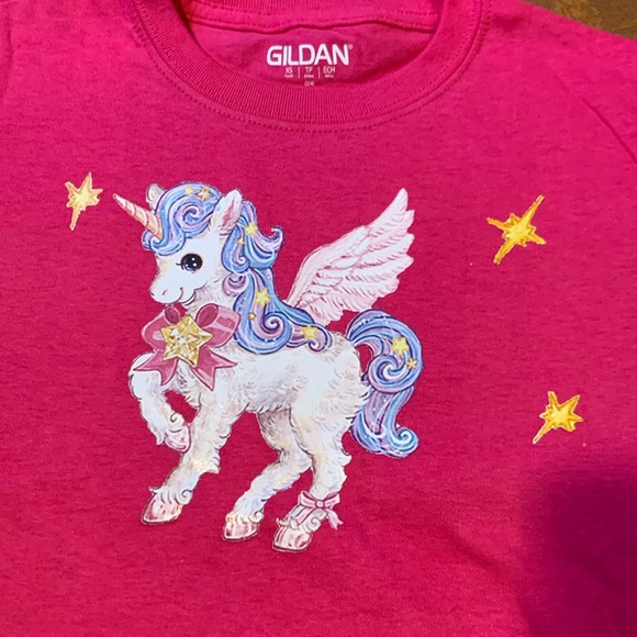 Set of 2 matching kids unicorn tee shirts - Picture 2 of 7